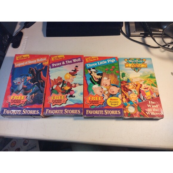 Disney Favorite Stories VHS Lot of 4 With Storybooks - Picture 1 of 6